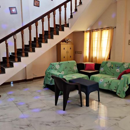 Le Cadillac Bungalow ปอนดิเชอรี ภายนอก รูปภาพ