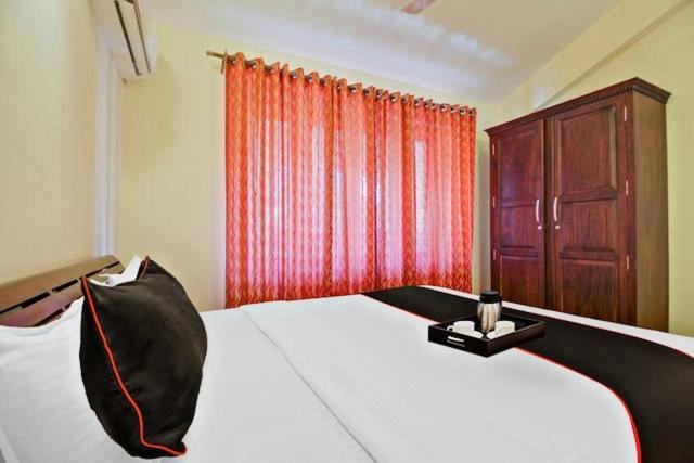 Le Cadillac Bungalow ปอนดิเชอรี ภายนอก รูปภาพ