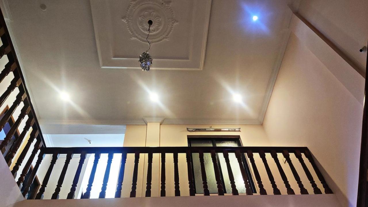 Le Cadillac Bungalow ปอนดิเชอรี ภายนอก รูปภาพ