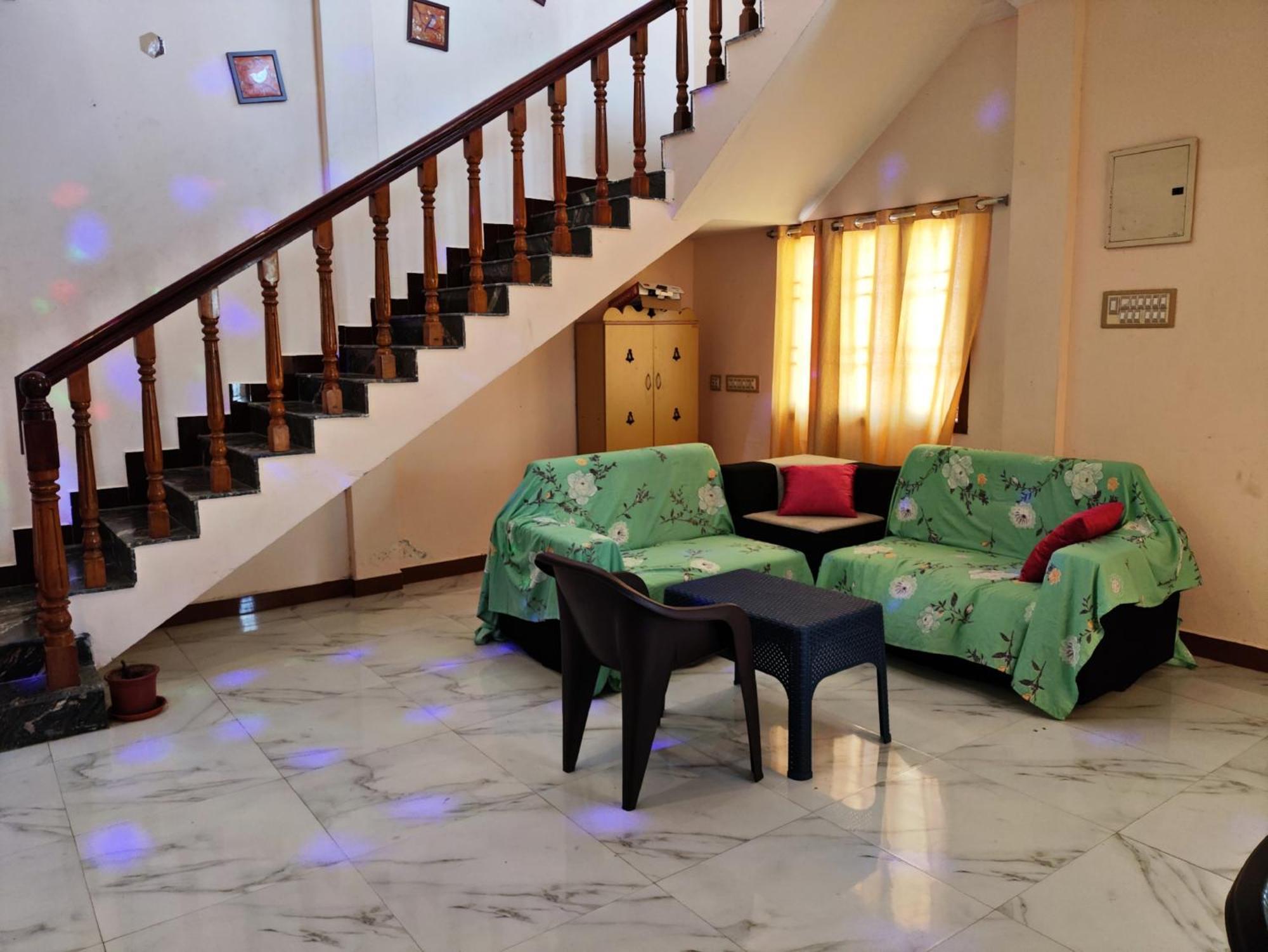 Le Cadillac Bungalow ปอนดิเชอรี ภายนอก รูปภาพ